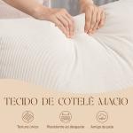 Poltrona Baloiço com Encosto Ajustável de Veludo Cotelê Nórdica Pés de Madeira Braços Almofada Lombar 70x89x97,5 cm Creme