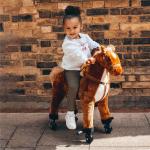 Cavalo de Brinquedo para Crianças de +3 Anos com Rodas Sons e Estrutura de Metal Carga 60kg 65x28x75 cm Castanho