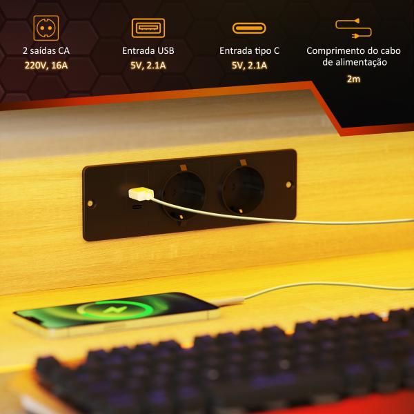 Secretária Gaming com Luzes LED 100x60x88,5 cm com Tomadas de Corrente Suporte para Monitor Prateleiras e Controlo Remoto Madeira
