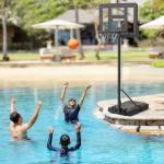 Tabela de Basquetebol com Altura Ajustável 230 - 305 cm para Piscina com Rodas e Base Preenchível 110x75x195 - 370 cm Preto
