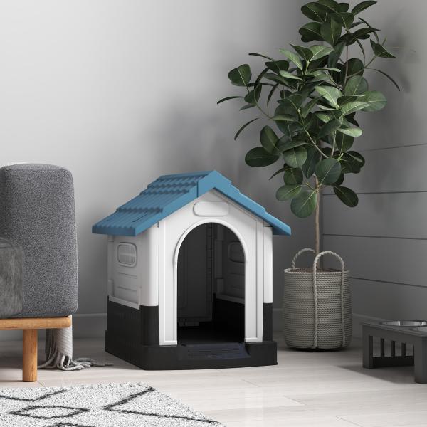 Casa para Cães Mini de Exterior em Plástico com 3 Janelas Base Elevada Telhado Inclinado 64,5x57x66 cm Azul