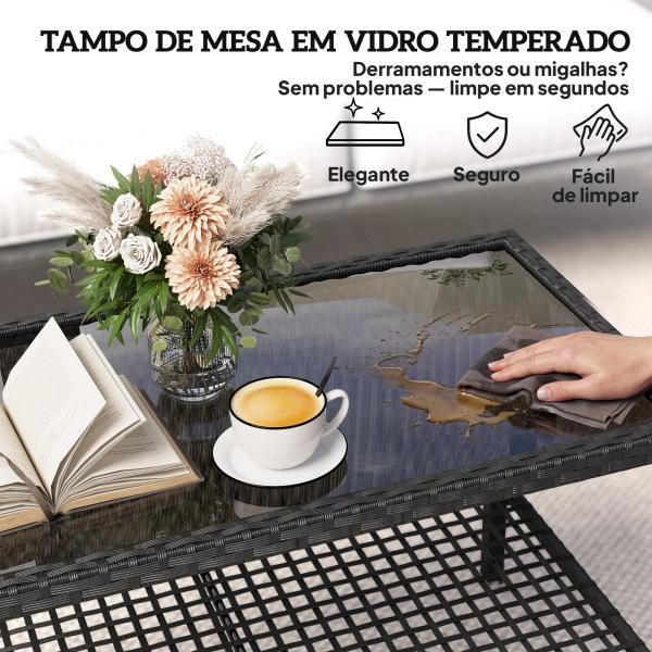 Mesa de Centro de Jardim em Ratã com Prateleira e Tampo de Vidro Temperado, Estrutura de Aço, 92x50x45 cm, Preto