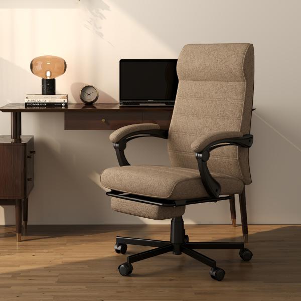 Cadeira de Escritório Reclinável com Altura Ajustável Apoio para os Braços Apoio para os Pés Retrátil 68x67x106 - 114cm Marrom