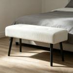 Banco de Pé de Cama em Bombazina com Assento Acolchoado, Design Capitoné e Pernas de Aço para Quarto Branco Creme