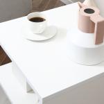 Mesa de Apoio com Forma de S Compartimentos Abertos 2 Níveis Desenho Elegante 50x50x50cm Branco