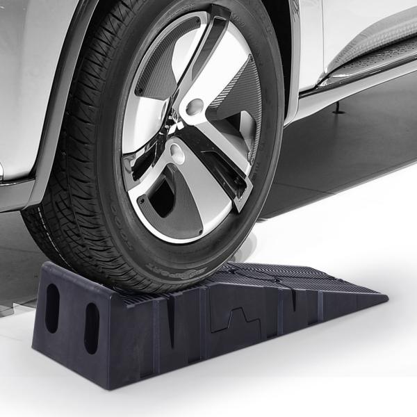 Conjunto de 2 Rampas para Carro em Plástico Portáteis Carga até 2,5 Toneladas 91x30x21 cm, Preto
