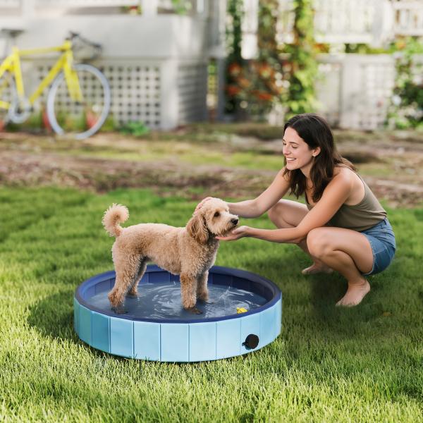 Piscina para Cães Dobrável com Aspersor Piscina Portátil em PVC Antiderrapante e Resistente ao Desgaste Ø80x20 cm Azul