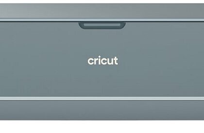 Máquina de Corte Inteligente Maker 4 - CRICUT