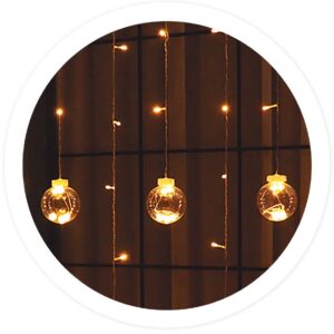 Cortina 92 LEDs Decora??o Natal Branco Quente 3000K c/ Bolas (1,4 mts) - GSC