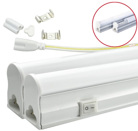 Armadura LED T5 18W 220V 6000K 1500Lm Opalina c/ Interruptor (1,20 mts)