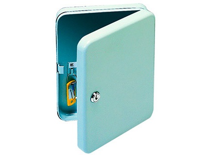 Armario Porta-Chaves Q-Connect Metalico 37x28x6cm p/ 20 Chaves c/ Fechadura de Segurança