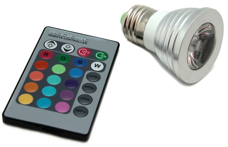 Lampada LED Aluminio Fôsca 220V E27 1x3W RGB 60º c/ Comando