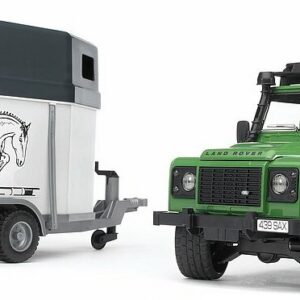Land Rover Defender Station Wagon c/ Atrelado e 1 Cavalo