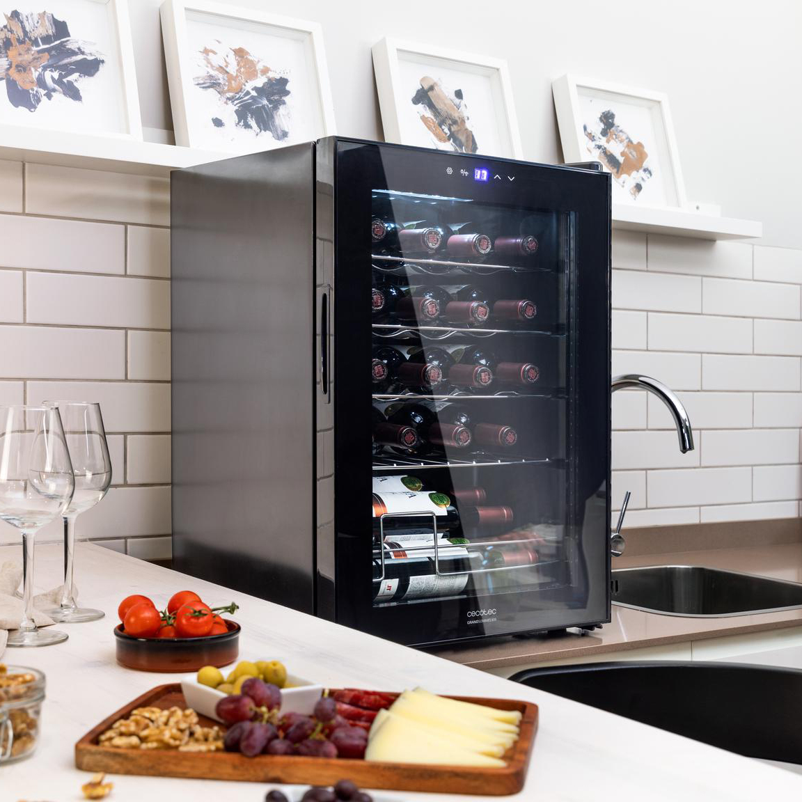 00122_GrandSommelier_20030_Black_Compressor_HL_01_s3iufd