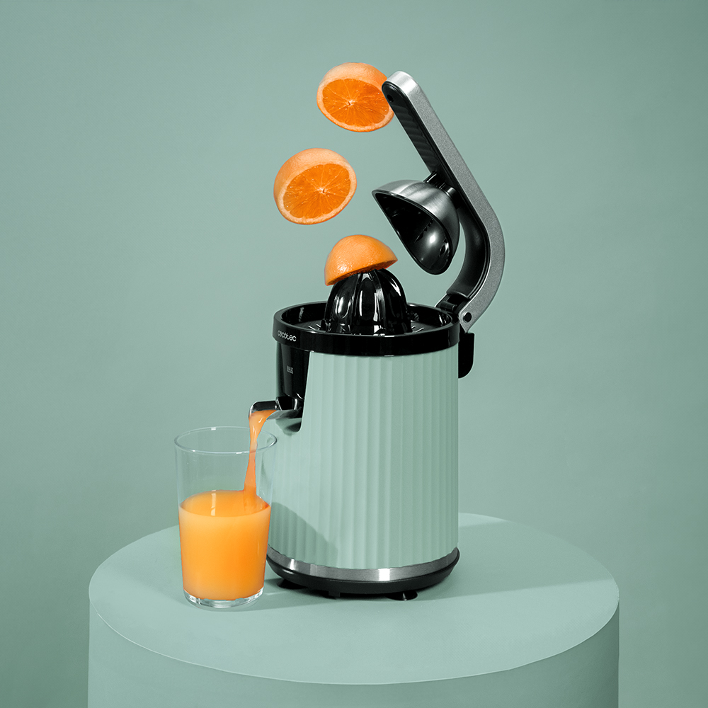 03898_Xqueeze_RetroJuice_600_Green_HL_01_s0v2d8