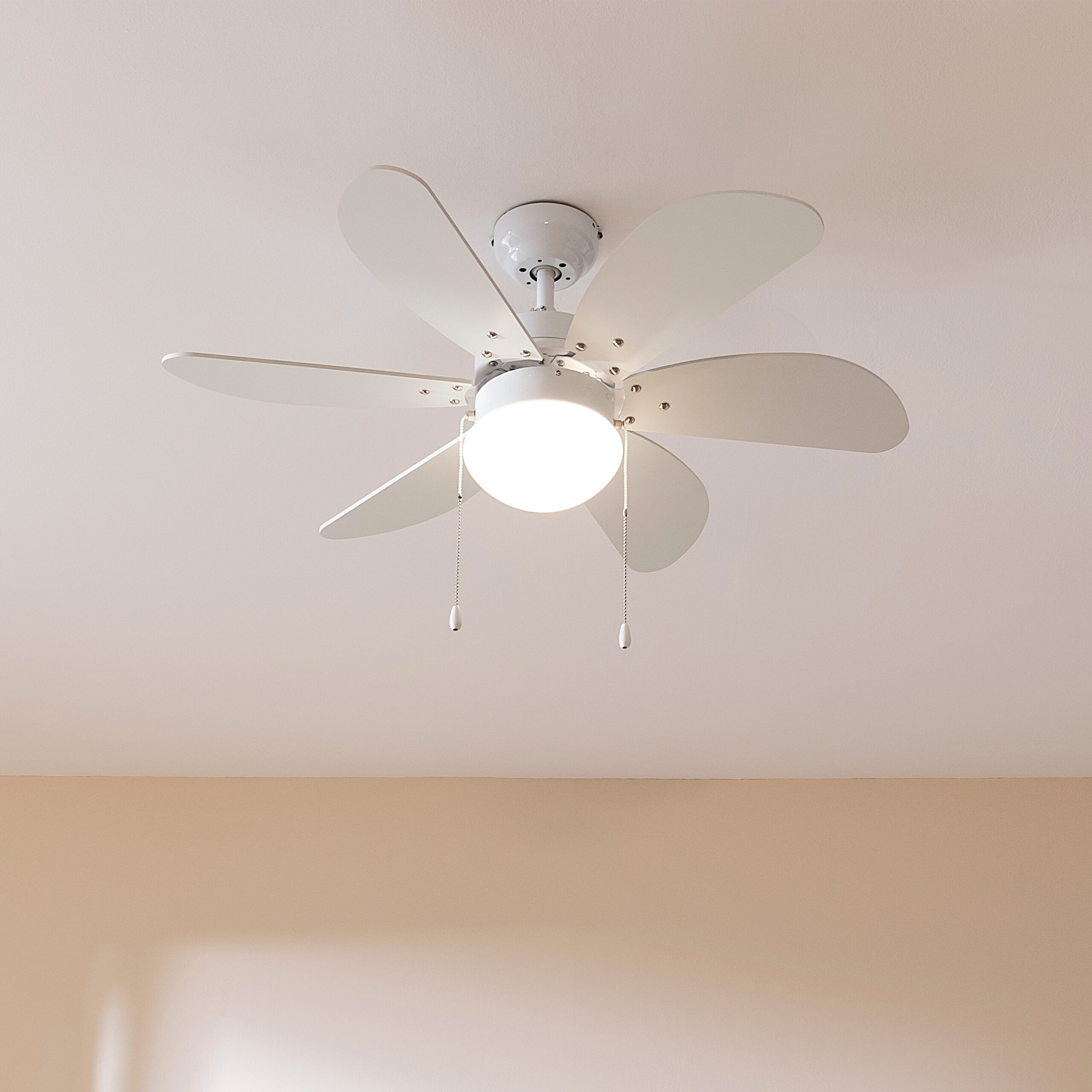 08454_EnergySilence_Aero_3600_Vision_Full_White_HL_01