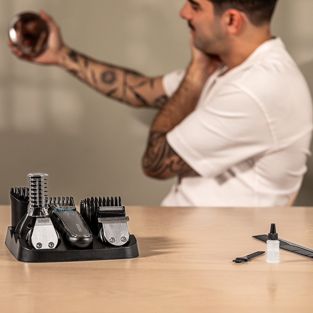 A01_EU01_100059_PrecisionCare_Multigrooming_Trimmer_HL_01_3lmrlu